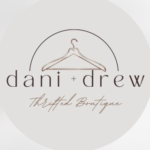 Meet your Posher, Kelsea - Picture 1 of 2